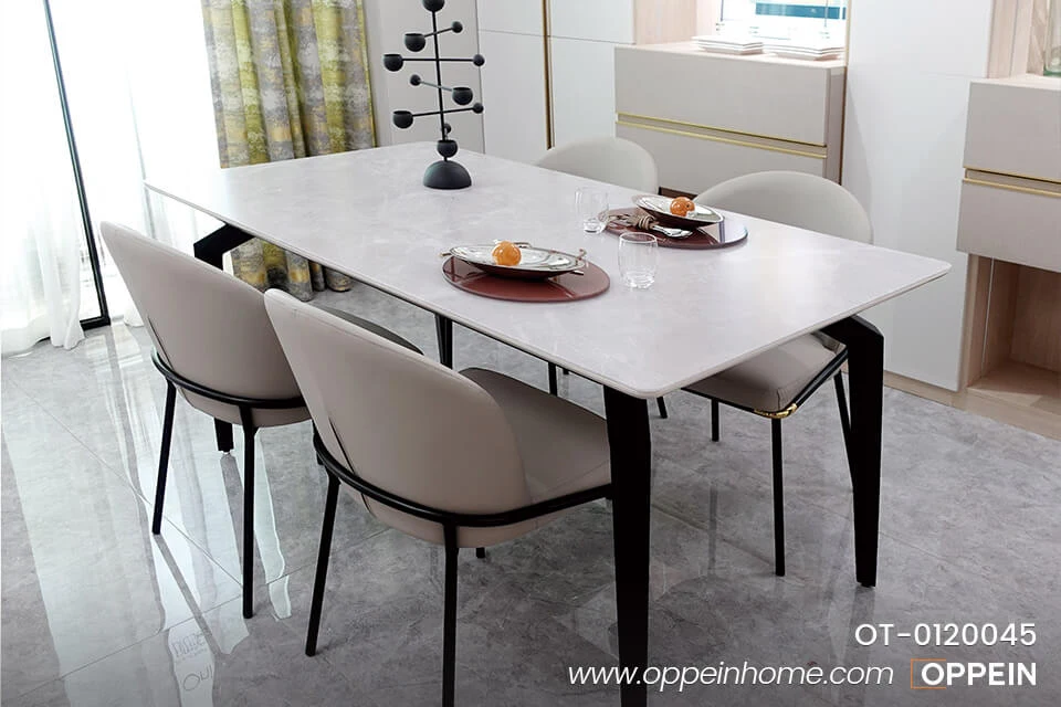 Bàn Ăn Bằng Kính Có Chân Đế Bằng Kim Loại & Ghế OT-0120045