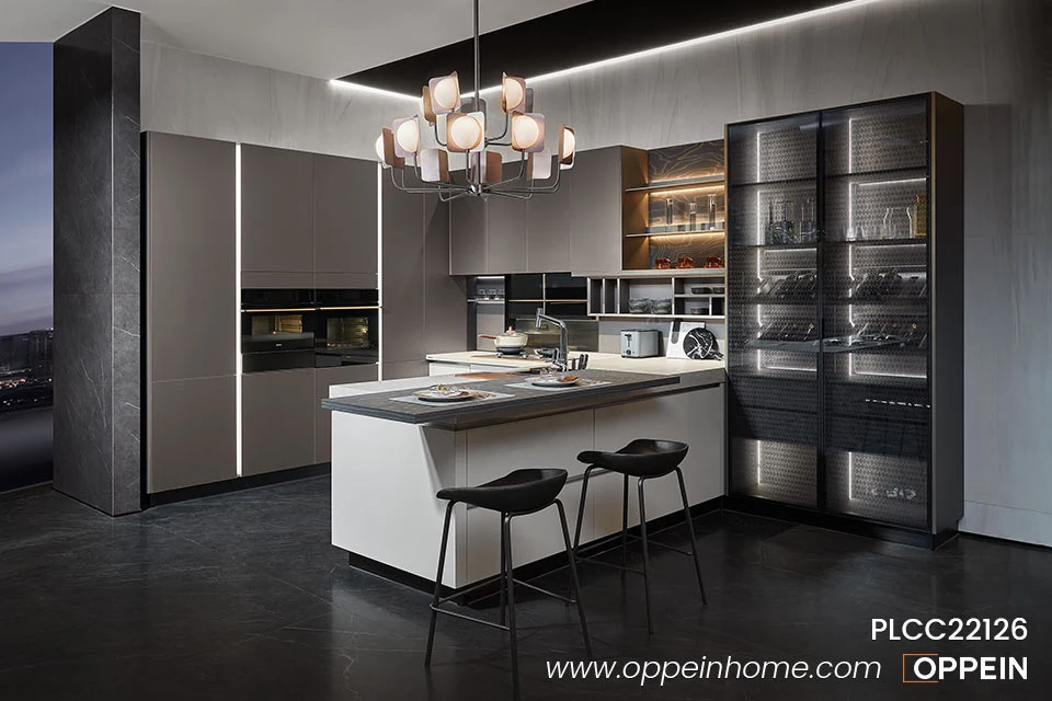 modern-handleless-white-and-wood-wardrobe-plyp23028